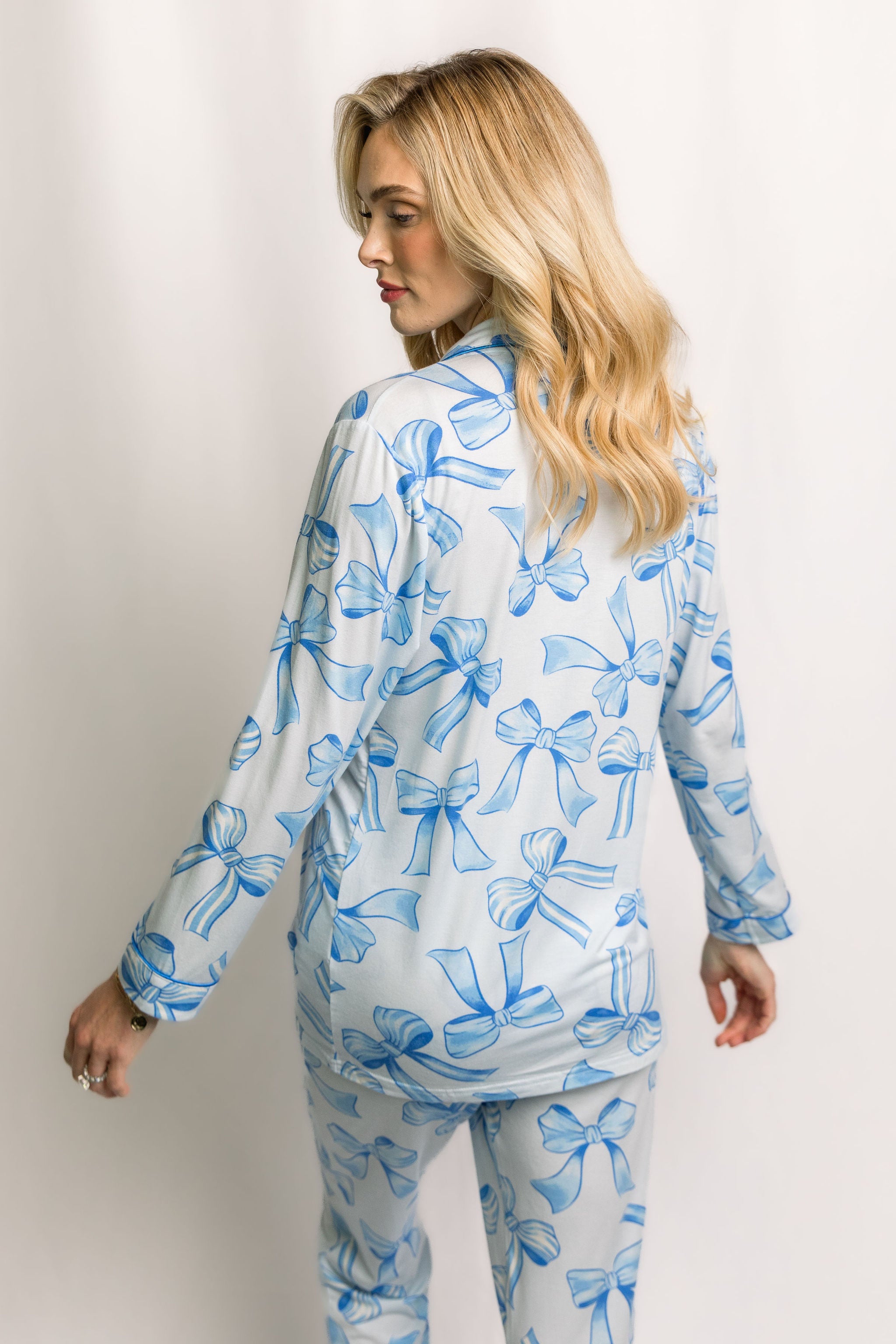 EXENXA Thick Coral Fleece Winter Women Pajamas Set Long Sleeve Sleepwear  Warm Casual Homewear Pyjamas (Color : Blue, Size : XL code) (Blue XL code)  (Blue XL code) : : Fashion
